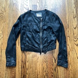 Levi’s leather look collarless jacket